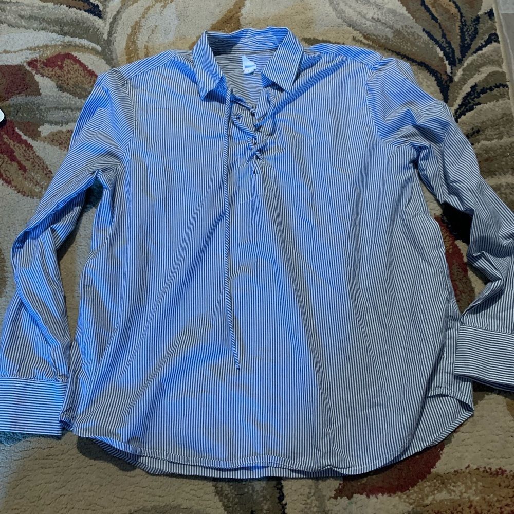 gap blouse medium